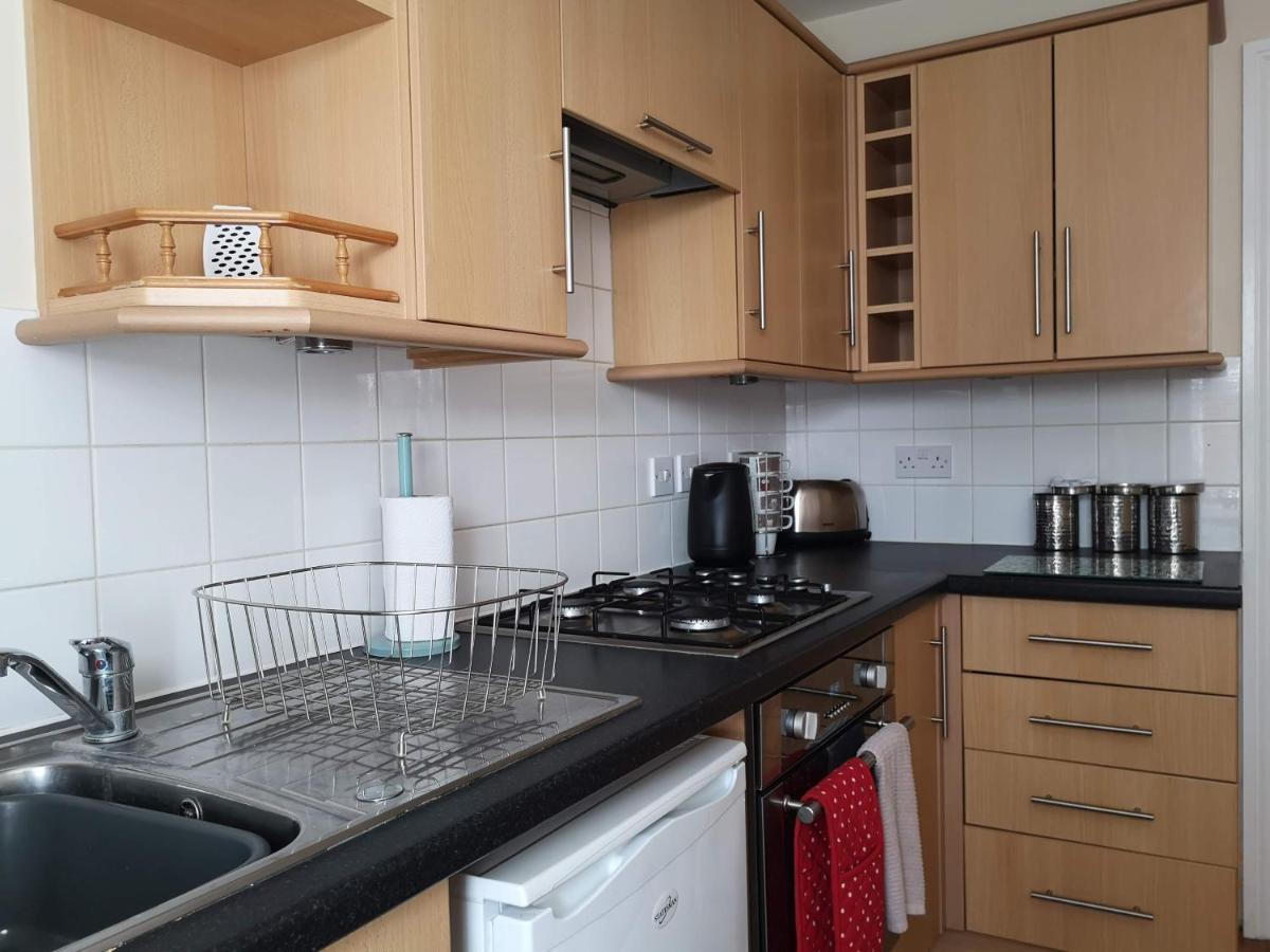 Coastal Escape Deal - 2 Bedroom House -Short Lets & Serviced Accommodation Zewnętrze zdjęcie