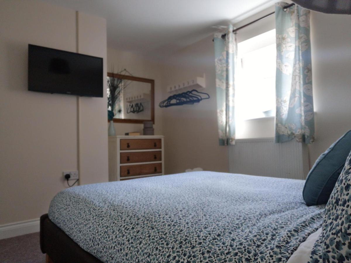 Coastal Escape Deal - 2 Bedroom House -Short Lets & Serviced Accommodation Zewnętrze zdjęcie